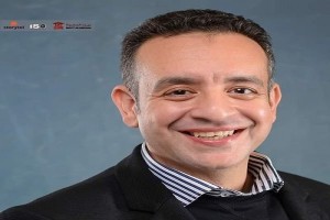 صورة المؤلف عمرو المنوفي